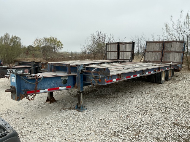 2007 Trailboss 28 ft T/A Equipment Trailer