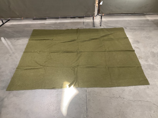 (61) Wool Bed Blankets