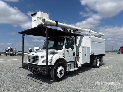2018 Altec LR7-58 58 ft on 2018 Freightliner M2 106 4x2 Forestry Chipper Body Autohoogwerker