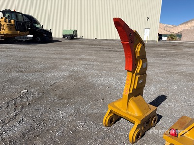 2026 AGROTK CAT336D 22.5 in Excavator Ripper - Fits Cat 336D, 336D2, 336E, 336F, 340D2, 340F (Unused)