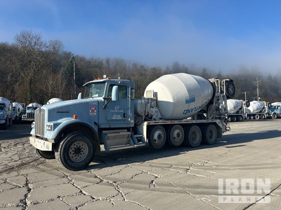 2004 Kenworth W900B 12x4 Camion malaxeur