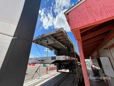 2015 Manac 53 ft T/A Step Deck Trailer