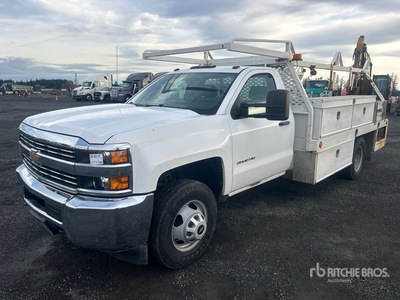 2016 Chevrolet Silverado 3500 4x2 Flatbed Truck