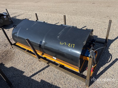 2026 GIYI GY-BS72 72 in Skid Steer Sweeper (Unused)