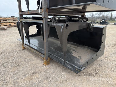 2026 GIYI GY-PG72 72 in log grabber Skid Steer Grapple - Fits skid steer plate grabber pg72 (Unused)