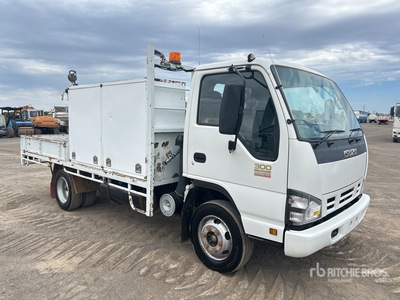 2006 Isuzu NPR 300 4x2 Autocarro officina