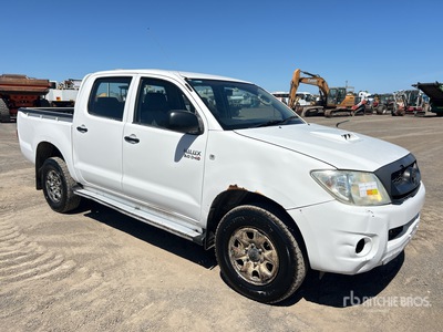 2010 Toyota HiLux SR 4x4 Dual Cab Pickup