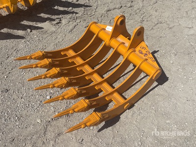 2026 GIYI 32 in Excavator Rake - Fits Cat 305 (Unused)
