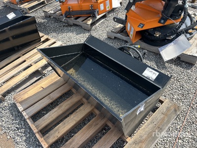 2026 GIYI GY-D5T 36 in Hydraulic Tilting Benna per escavatore - Fits Cat (Unused)