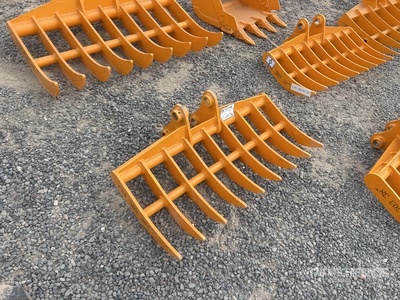 2026 GIYI 38 in Excavator Rake - Fits Cat 303 (Unused)