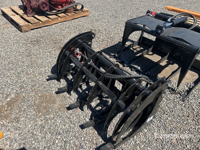 2026 GIYI GY-MCLG60 42 in Log Mini Skid Steer Grapple (Unused)