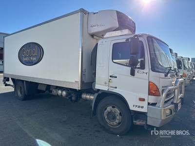 2015 Hino GH series 4x2 Refrigerated Truck