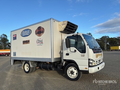 2007 Isuzu NQR 450 4x2 Refrigerated Truck