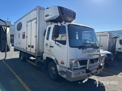 2014 Mitsubishi FK 4x2 Refrigerated Truck