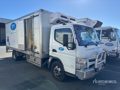 2017 Fuso Canter 4x2 Autocarro frigorifero