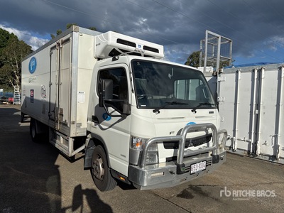 2017 Fuso Canter 4x2 Autocarro frigorifero