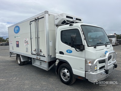 2017 Mitsubishi Fuso Canter 7/800 4x2 Refrigerated Truck