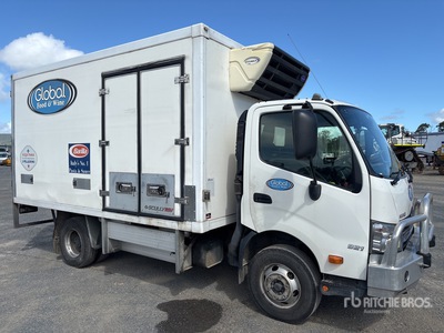 2019 Hino 300 Series 4x2 Kühlfahrzeuge