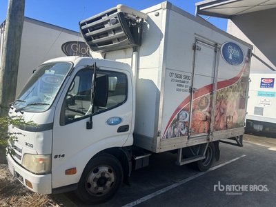 2010 Hino 300 4x2 Refrigerated Truck