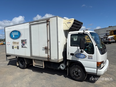 2002 Isuzu NPR 4x2 Kühlfahrzeuge