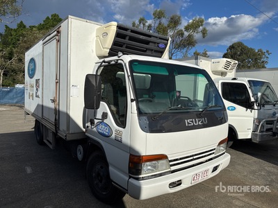 2002 Isuzu NPR 4x2 Refrigerated Truck