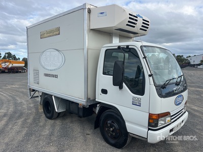 2002 Isuzu NKR 4x2 Refrigerated Truck