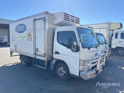 2013 Mitsubishi Fuso 4x2 Gekoelde Vrachtwagen