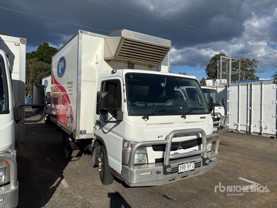 2015 Mitsubishi Fuso Canter 4x2 Refrigerated Truck