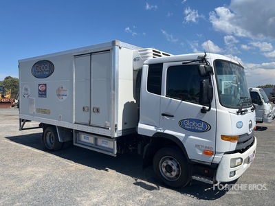 2012 UD MK11 250 4x2 Autocarro frigorifero