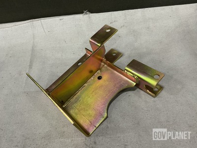 (5) 11660850 Rotating Shaft Eye Brackets