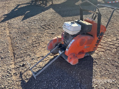 1999 Clipper C-1313GAA-16" Scie à béton à contrôle arrière