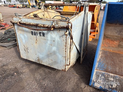 2017 VISTIL D-300-HD 3 cy Tilt Crane Dumpster