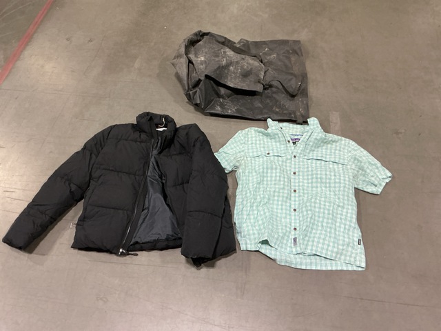 (88) Men's Outerwear, (28) Assorted Apparel, (14) Sacks & Assorted Items