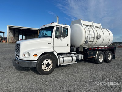 2000 Freightliner FL112 3036 L 6x4 タンクトラック