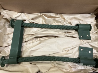 (9) Oshkosh 1351050W Flexible Boarding Steps