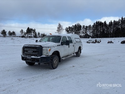 2015 Ford F-250 XL 4x4 Crew Cab Pickup
