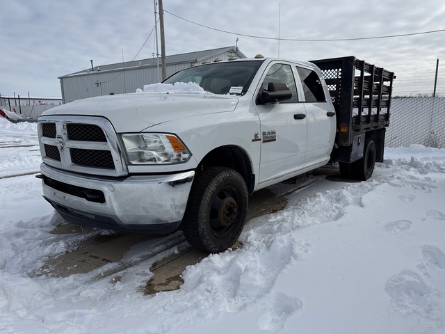 2014 Ram 3500 4x4 Crew Cab Flatbed Truck (Inoperable)