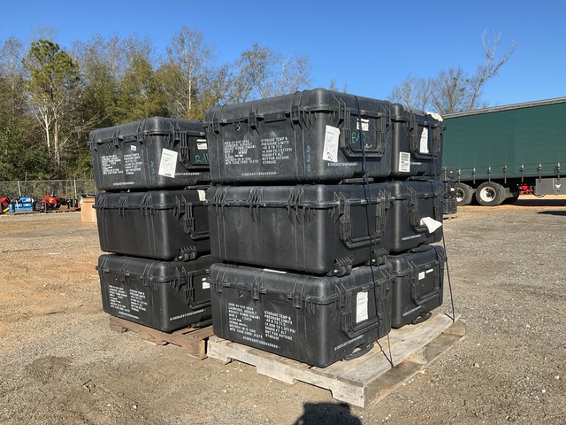 (12) Pelican Shipping & Storage Cases