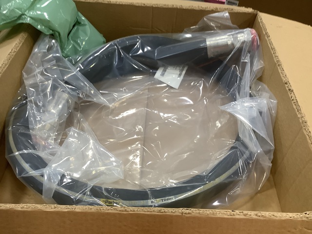 (2) Pioneer Industries 235984 Hose Assemblies