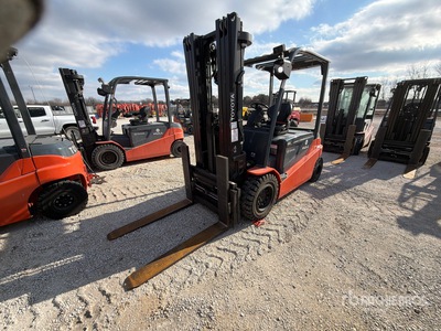 2023 Toyota 05-8FBM40T 8000 lb Carrelli Elevatori Elettrici