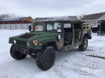 AM General M1097R1 HMMWV 4 Door Soft Top w/Truck Body