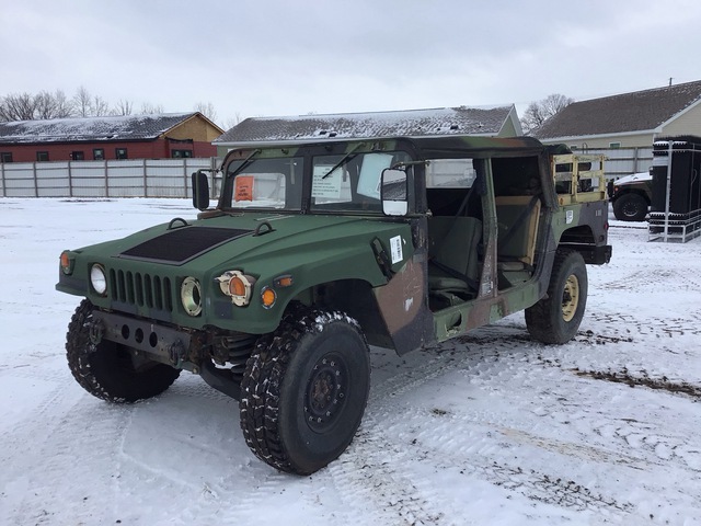 AM General M1097R1 HMMWV 4 Door Soft Top w/Truck Body