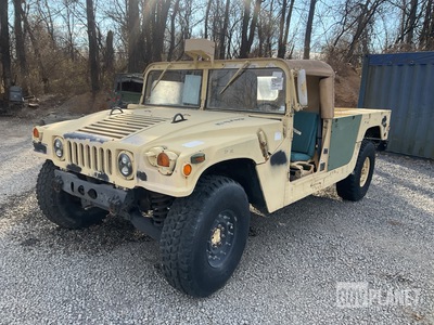 2007 AM General M1097R1 HMMWV 2 Door Soft Top w/Truck Body