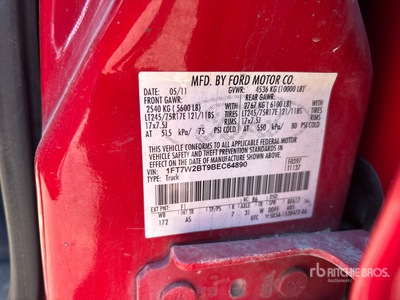 2011 Ford F-250 XL 4x4 Crew Cab ピックアップ