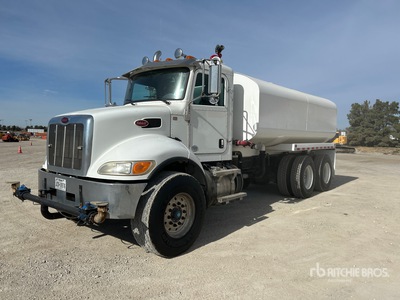 2016 Peterbilt 348 6x4 Water Truck