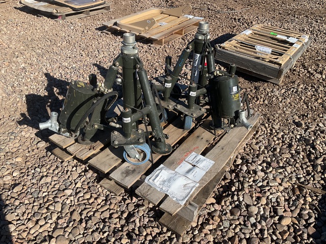 (2) Columbus Jack 50K25177 Hydraulic Tripod Jacks