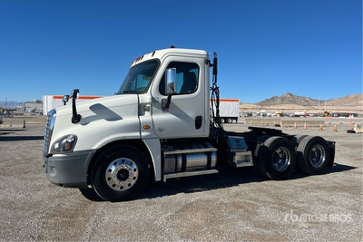 2016 Freightliner Cascadia 125 6x4 3-Achs Sattelzugmaschine
