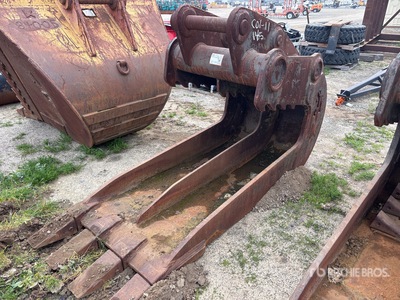 36 in Stump Excavator Bucket