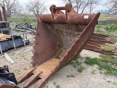 28 in V-Ditching Excavator Bucket