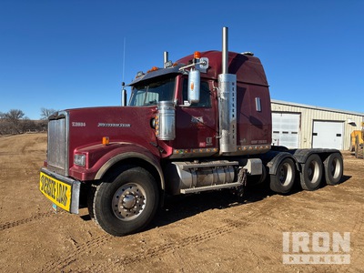 2018 Western Star 4900 8x4 Heavy Haul Tri/A Sleeper Truck Tractor (Glider Kit)